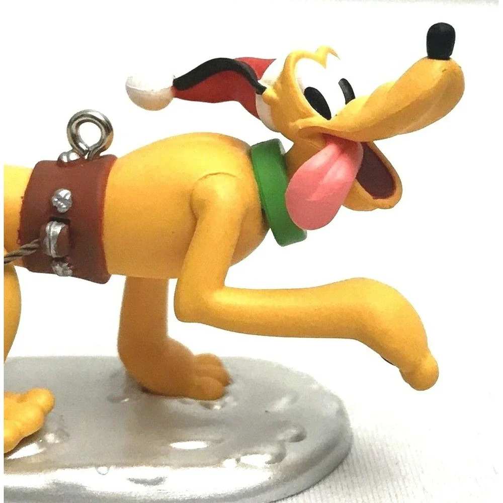 New Hallmark 2012 Disney Sled Pullin Pluto Ready Set Snow‎ Collectible Ornament
